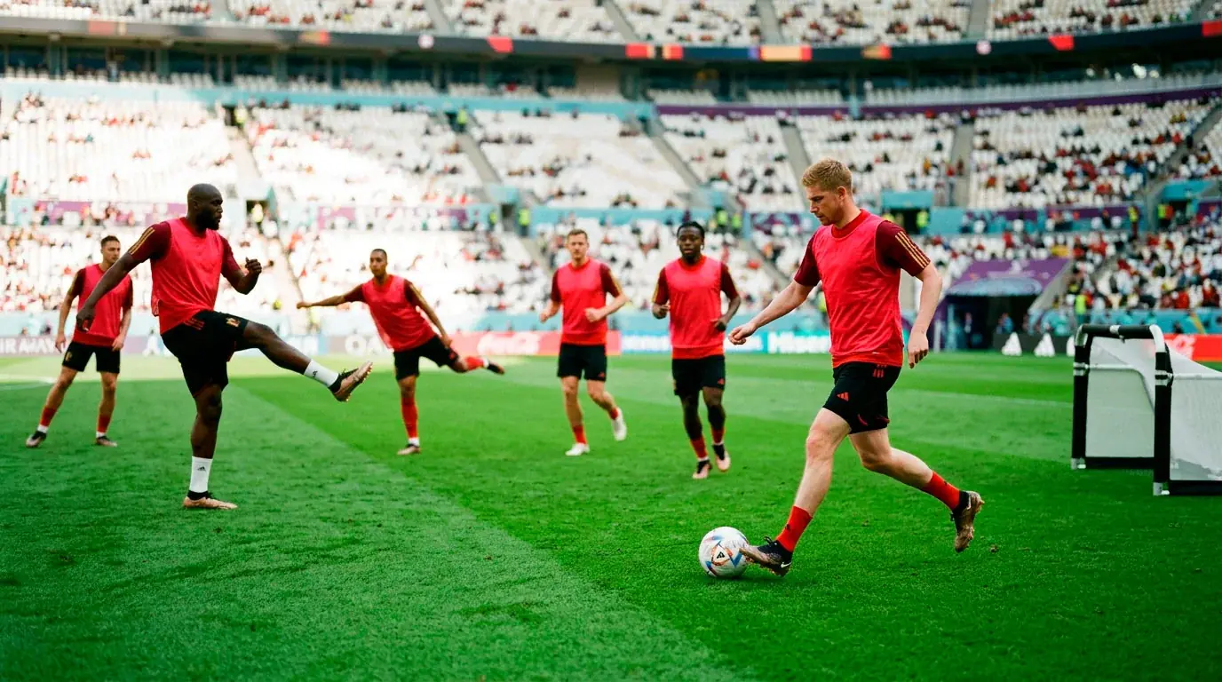 Sélection belge de football à l'échauffement avant un match du Mondial 2026